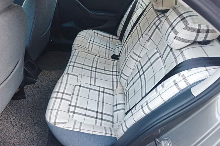 Used Volkswagen Jetta 2015 1.6L Automatic Comfort Model Left Rear Seat