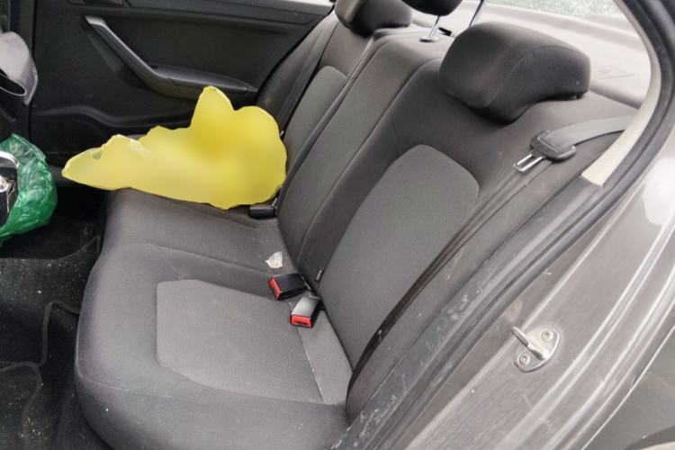 Used Volkswagen Jetta 2015 1.4L Manual Fashion Model Left Rear Seat
