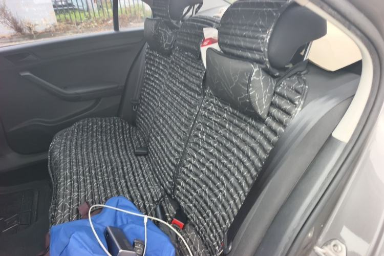 Used Volkswagen Jetta 2015 Zhuihui Edition 1.4L Manual Fashion Model Left Rear Seat