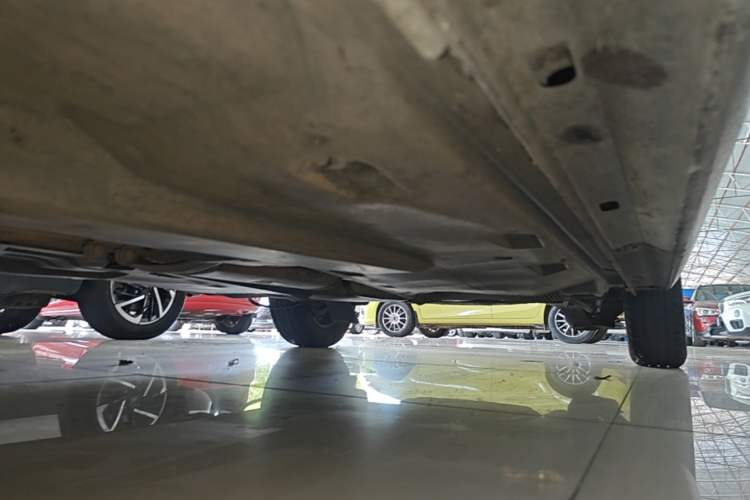 Used Volkswagen Jetta 2015 1.6L Automatic Fashion Model Left Side Sill