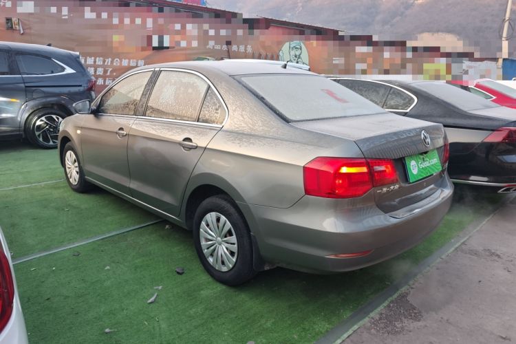 Used Volkswagen Jetta 2015 1.6L Automatic Fashion Model Rear Left 45 Deg