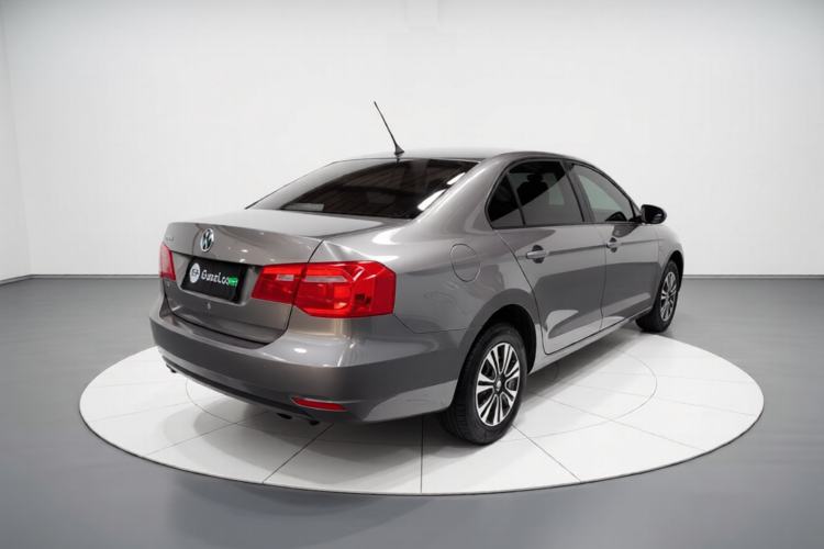Used Volkswagen Jetta 2015 Zhuihui Edition 1.4L Manual Fashion Model Rear Right 45 Deg