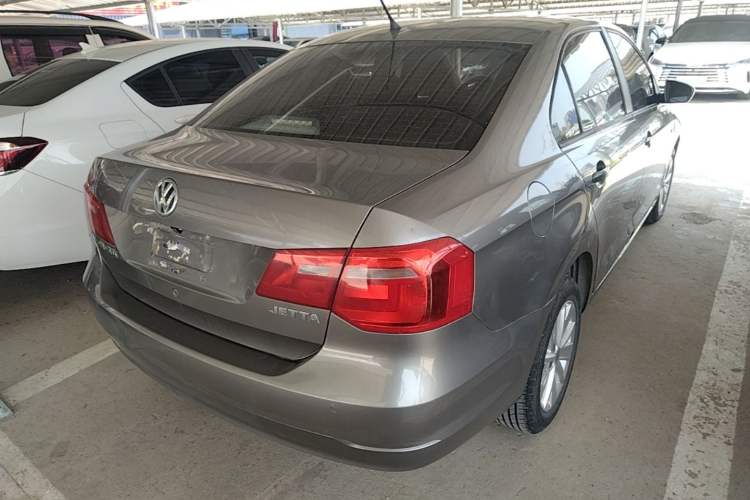 Used Volkswagen Jetta 2015 1.6L Manual Comfort Model Rear Right 45 Deg