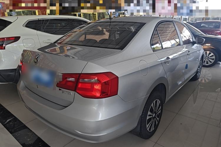 Used Volkswagen Jetta 2015 1.6L Automatic Fashion Model Rear Right 45 Deg
