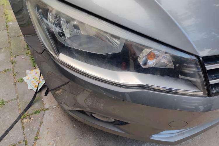 Used Volkswagen Jetta 2015 1.6L Manual Comfort Model Right Front Headlight