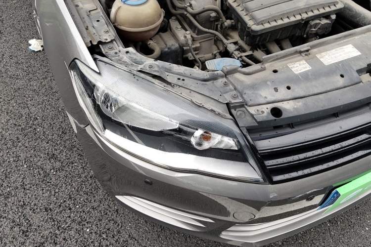 Used Volkswagen Jetta 2015 1.4L Manual Fashion Model Right Front Headlight
