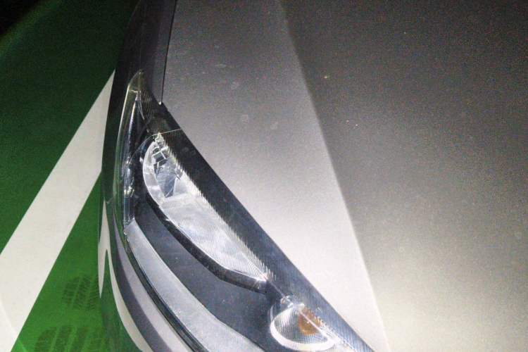 Used Volkswagen Jetta 2015 Value Edition 1.6L Automatic Fashion Version Right Front Headlight