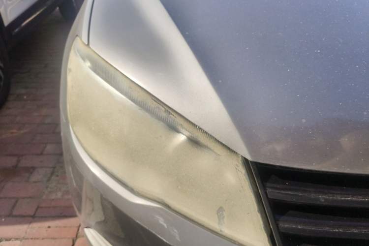 Used Volkswagen Jetta 2015 Value Edition 1.6L Manual Fashionable Style Right Front Headlight