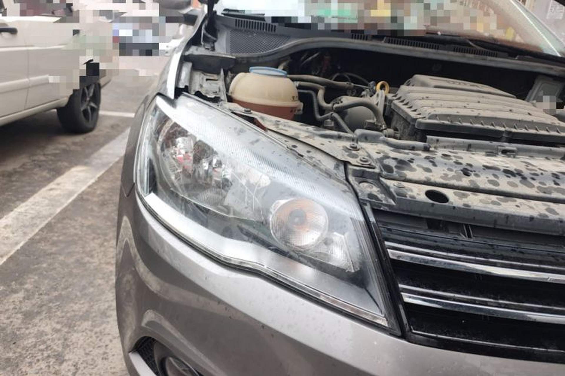 Used Volkswagen Jetta 2015 Zhuihui Edition 1.6L Manual Comfort Model Right Front Headlight