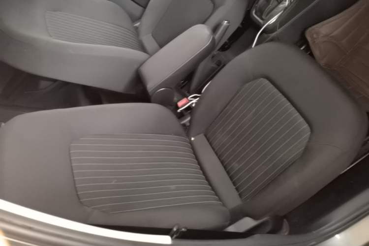 Used Volkswagen Jetta 2015 1.6L Automatic Comfort Model Right Front Seat