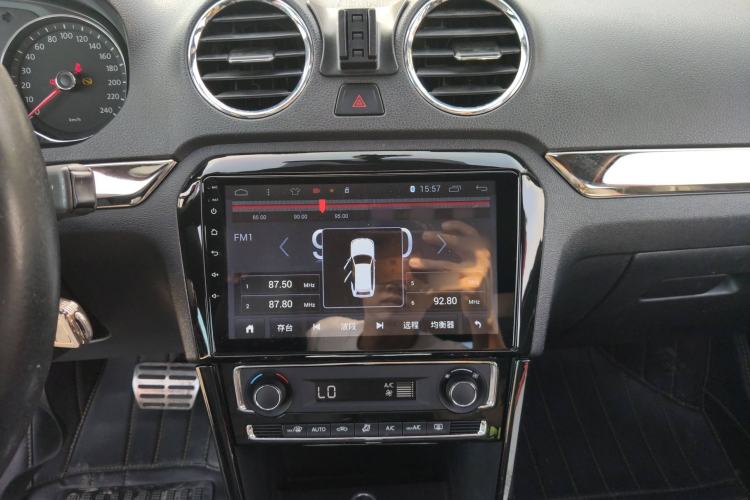 Used Volkswagen Jetta 2015 1.4TSI Automatic Sport Model Audio And AC Panel