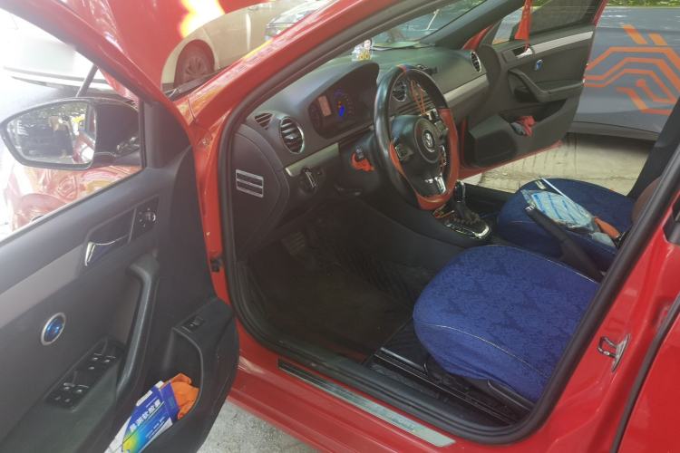 Used Volkswagen Jetta 2015 1.4TSI Automatic Sport Model Driver Seat