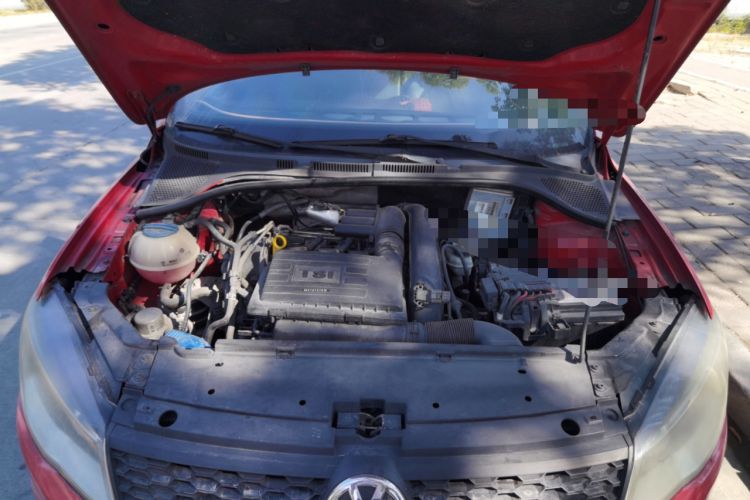 Used Volkswagen Jetta 2015 1.4TSI Automatic Sport Model Engine Bay