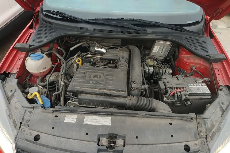 Used Volkswagen Jetta 2015 1.4TSI Automatic Sport Model Engine Bay