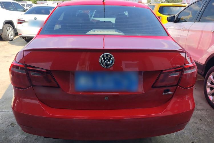 Used Volkswagen Jetta 2015 1.4TSI Automatic Sport Model Exterior 4