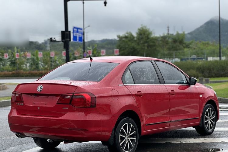 Used Volkswagen Jetta 2015 1.4TSI Automatic Sport Model Exterior 6