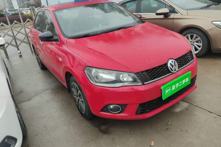 Used Volkswagen Jetta 2015 1.4TSI Automatic Sport Model Front Right 45 Deg