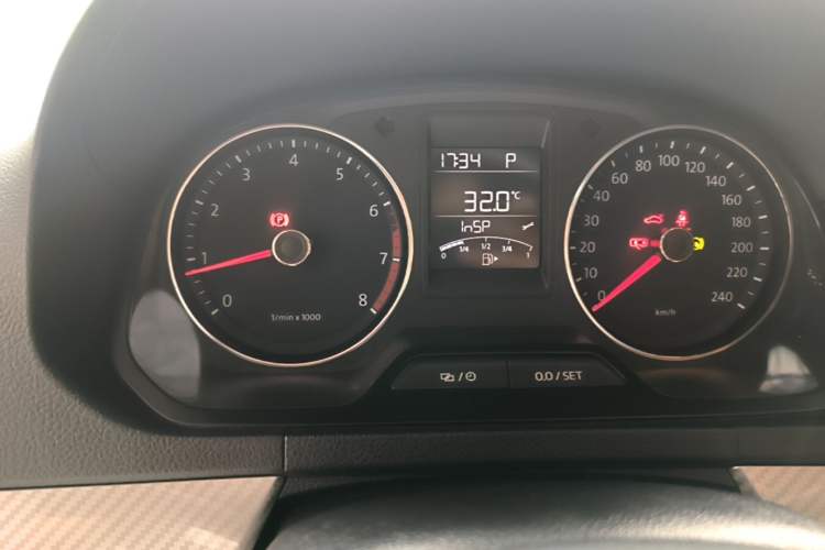 Used Volkswagen Jetta 2015 1.6L Automatic Luxury Model Instrument Cluster