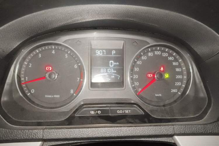 Used Volkswagen Jetta 2015 1.4TSI Automatic Sport Model Instrument Cluster
