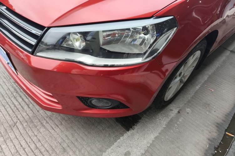 Used Volkswagen Jetta 2015 1.6L Automatic Comfort Model Left Front Headlight