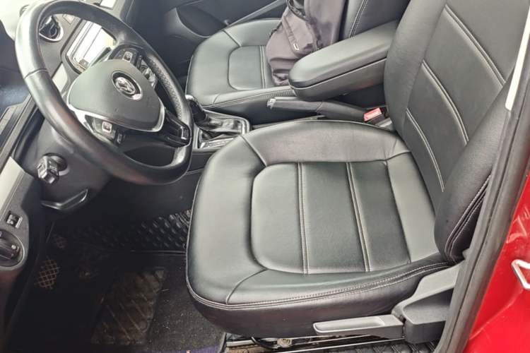 Used Volkswagen Jetta 2015 1.6L Automatic Comfort Model Left Front Seat