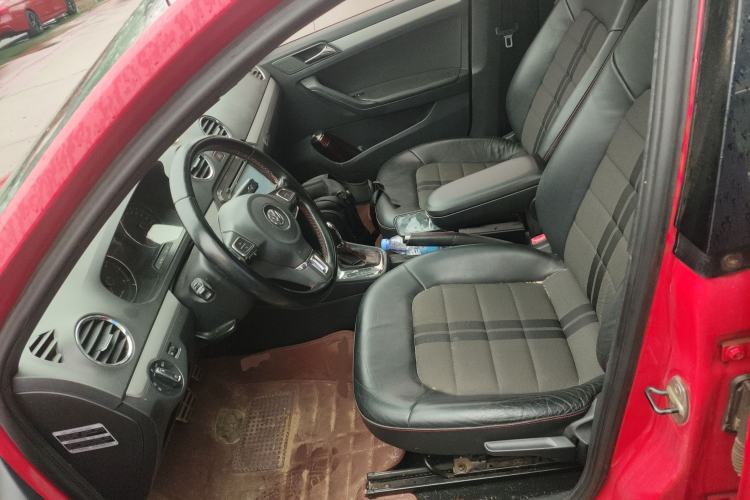 Used Volkswagen Jetta 2015 1.4TSI Automatic Sport Model Left Front Seat