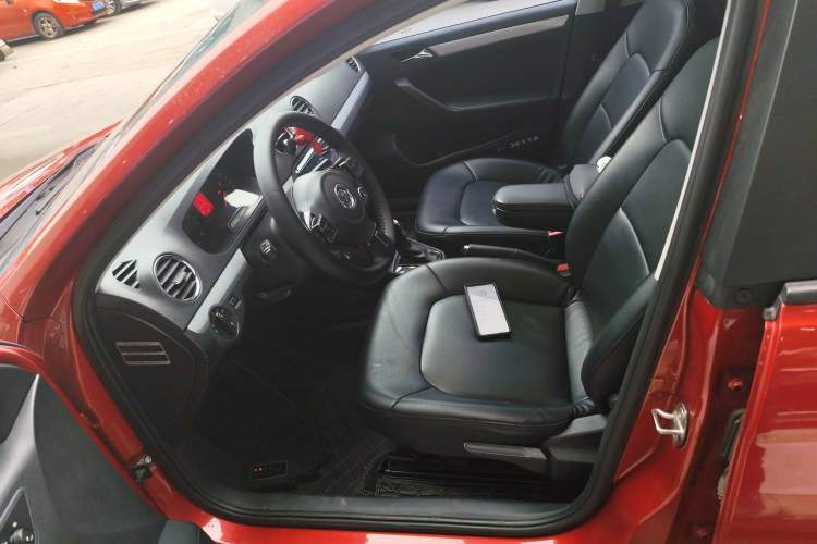 Used Volkswagen Jetta 2015 1.6L Automatic Comfort Model Left Front Seat