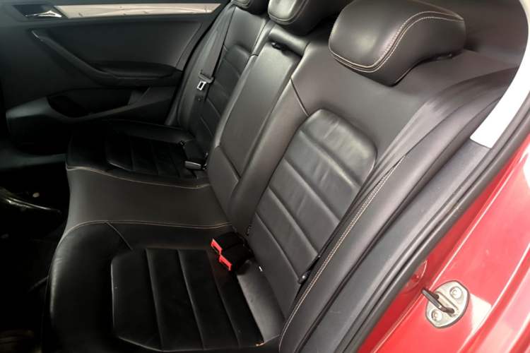 Used Volkswagen Jetta 2015 1.6L Automatic Luxury Model Left Rear Seat