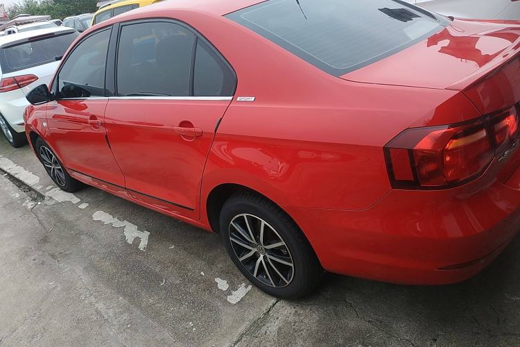 Used Volkswagen Jetta 2015 1.4TSI Automatic Sport Model Left Side