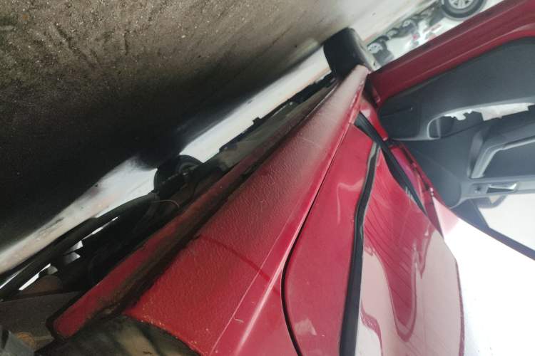 Used Volkswagen Jetta 2015 1.4TSI Automatic Sport Model Left Side Sill