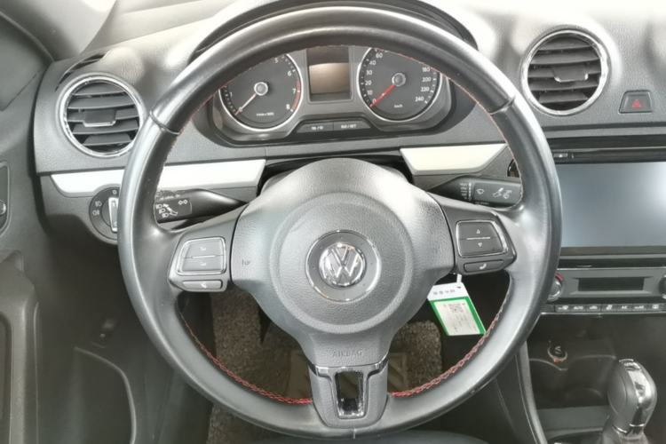 Used Volkswagen Jetta 2015 1.4TSI Automatic Sport Model Steering Wheel