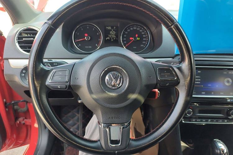 Used Volkswagen Jetta 2015 1.4TSI Automatic Sport Model Steering Wheel