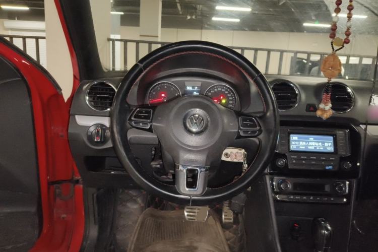 Used Volkswagen Jetta 2015 1.4TSI Automatic Sport Model Steering Wheel