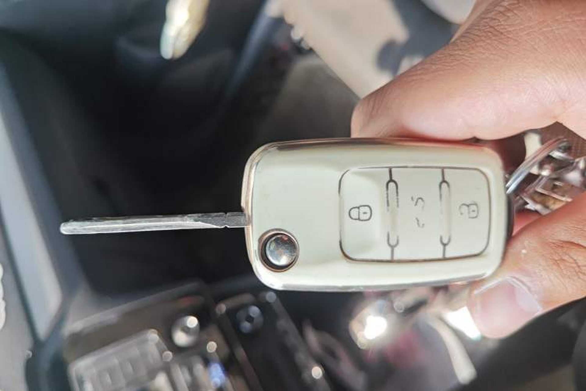Used Volkswagen Jetta 2015 1.4TSI Automatic Sport Model Vehicle Key