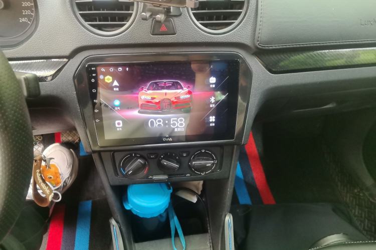 Used Volkswagen Jetta 2015 Zhuihui Edition 1.4L Manual Fashion Model Audio And AC Panel