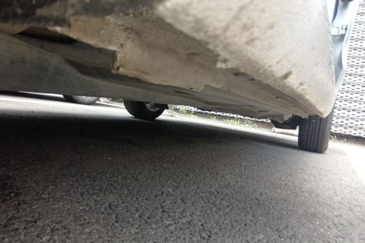 Used Volkswagen Jetta 2015 1.6L Manual Comfort Model Chassis Front Left