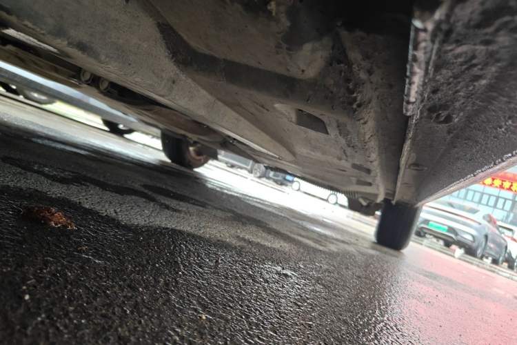 Used Volkswagen Jetta 2015 1.6L Manual Comfort Model Chassis Front Left