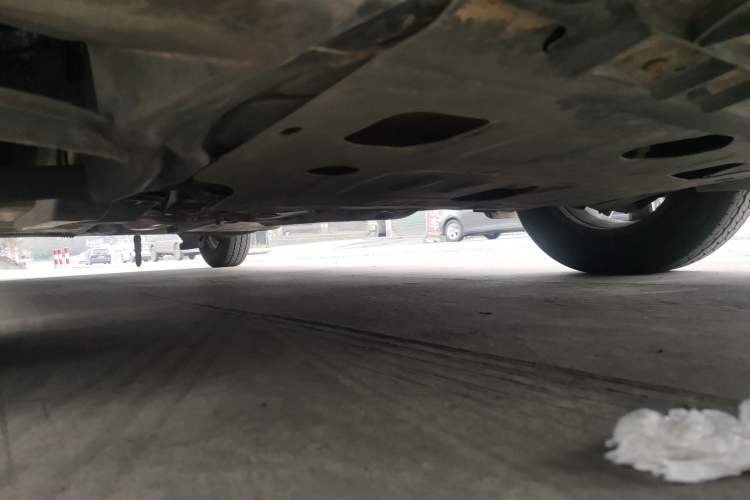 Used Volkswagen Jetta 2015 1.4L Manual Fashion Model Chassis Front Right
