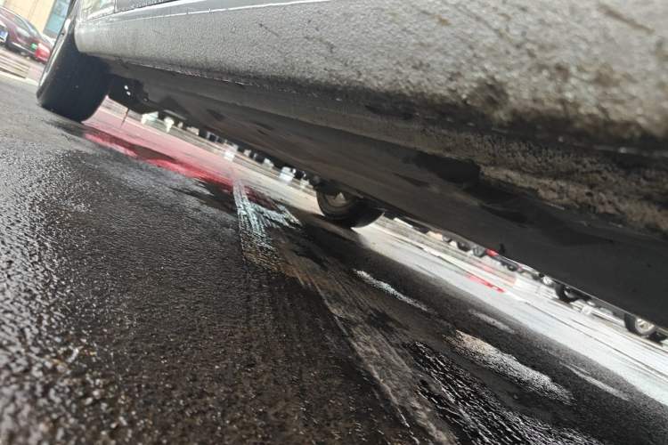 Used Volkswagen Jetta 2015 1.6L Manual Comfort Model Chassis Front Right