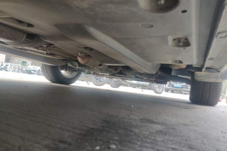Used Volkswagen Jetta 2015 1.6L Manual Comfort Model Chassis Front Right