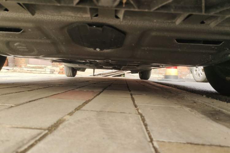 Used Volkswagen Jetta 2015 1.6L Manual Fashion Edition Chassis Front