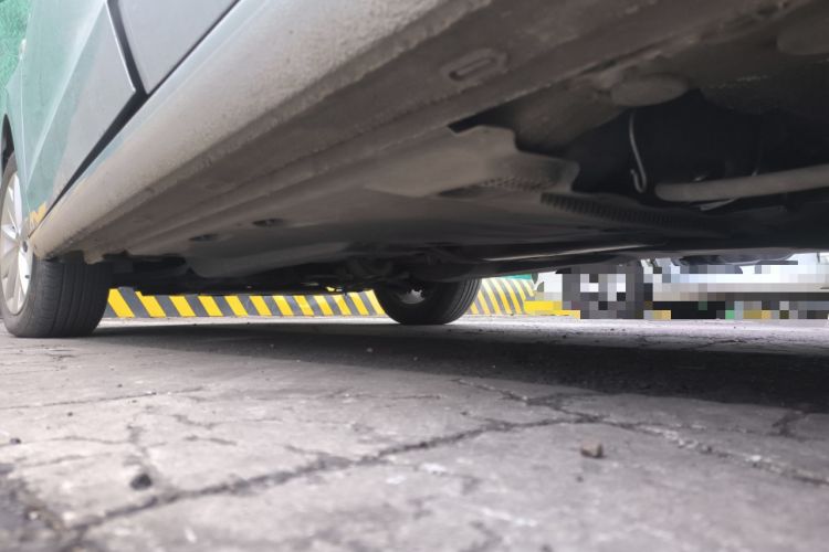 Used Volkswagen Jetta 2015 1.6L Manual Comfort Model Chassis Rear Left