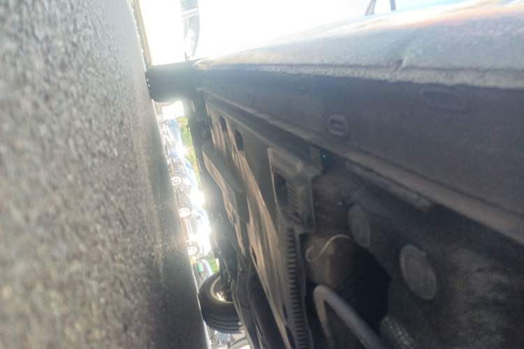 Used Volkswagen Jetta 2015 1.6L Manual Comfort Model Chassis Rear Left