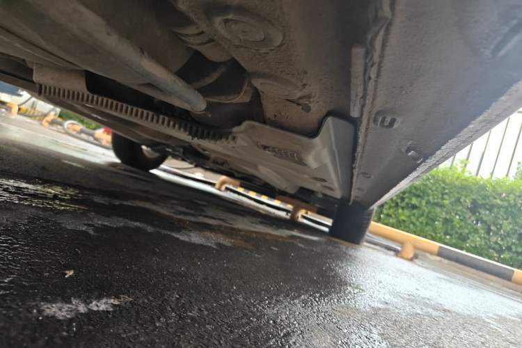 Used Volkswagen Jetta 2015 1.6L Manual Comfort Model Chassis Rear Right