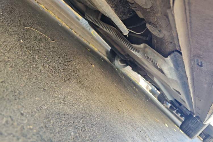 Used Volkswagen Jetta 2015 1.6L Manual Comfort Model Chassis Rear Right