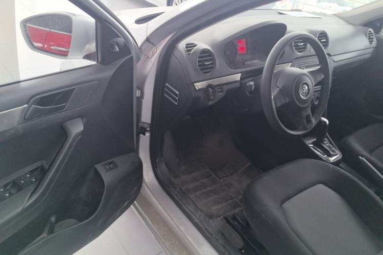 Used Volkswagen Jetta 2015 1.6L Automatic Fashion Model Driver Seat