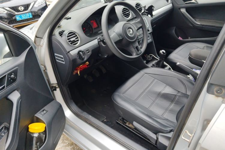 Used Volkswagen Jetta 2015 1.6L Manual Comfort Model Driver Seat
