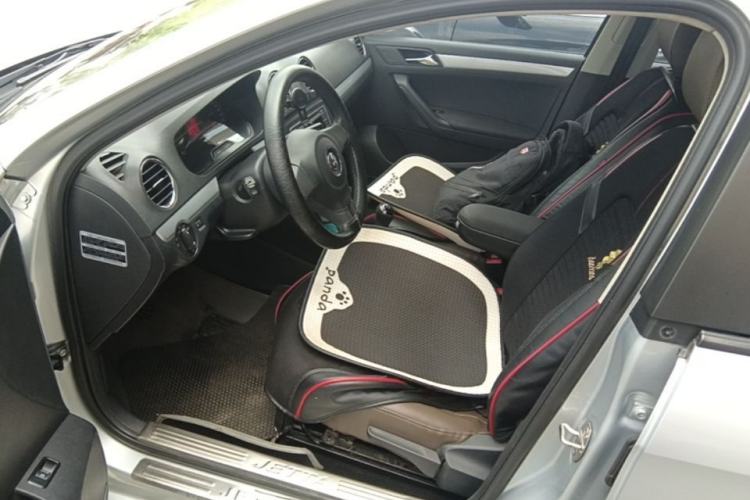 Used Volkswagen Jetta 2015 1.6L Manual Comfort Model Driver Seat