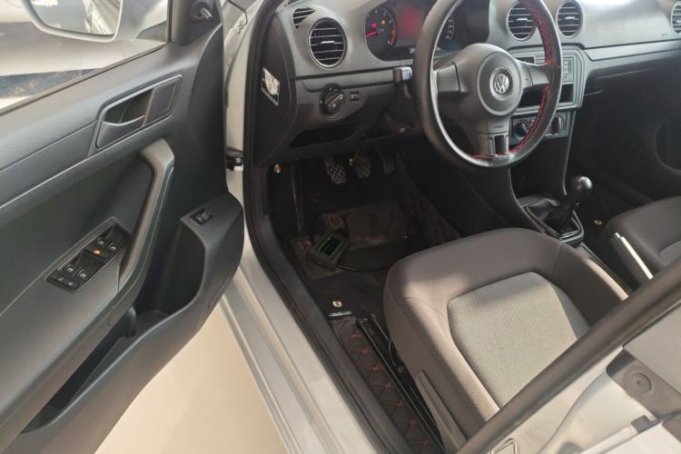 Used Volkswagen Jetta 2015 1.4L Manual Fashion Model Driver Seat