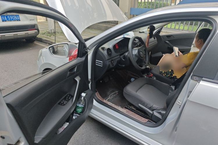 Used Volkswagen Jetta 2015 1.6L Automatic Fashion Model Driver Seat